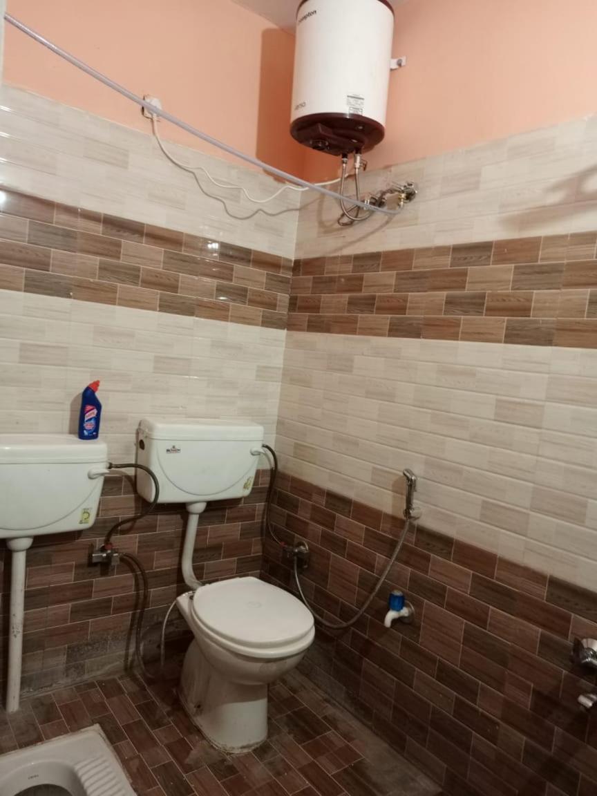 Shri Niwas Homestay Ayodhya Экстерьер фото
