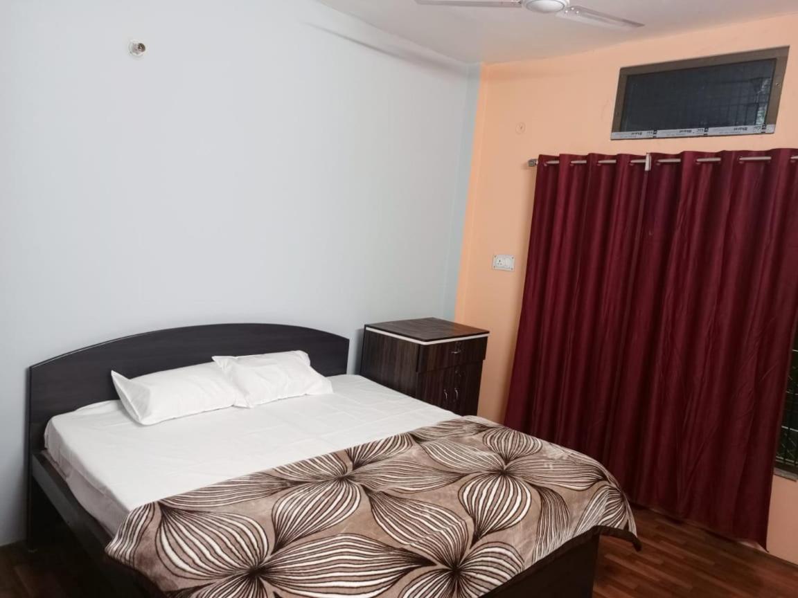 Shri Niwas Homestay Ayodhya Экстерьер фото