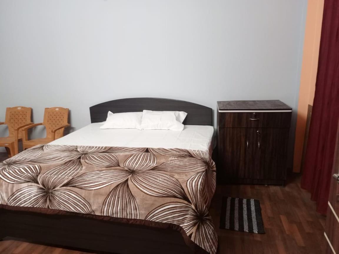 Shri Niwas Homestay Ayodhya Экстерьер фото